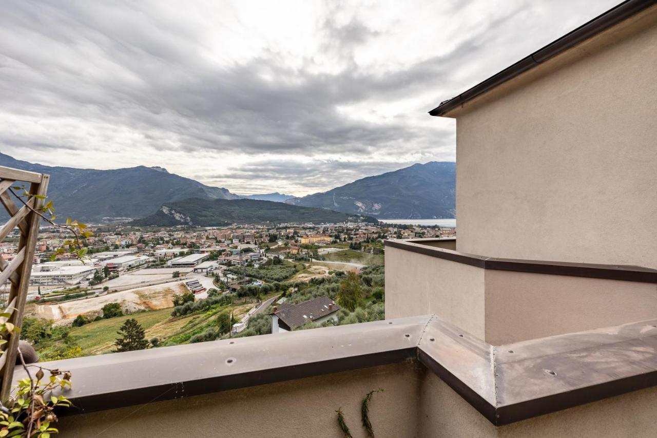 La Terrazza Di Vincent Sul Garda Apartment Riva del Garda Luaran gambar