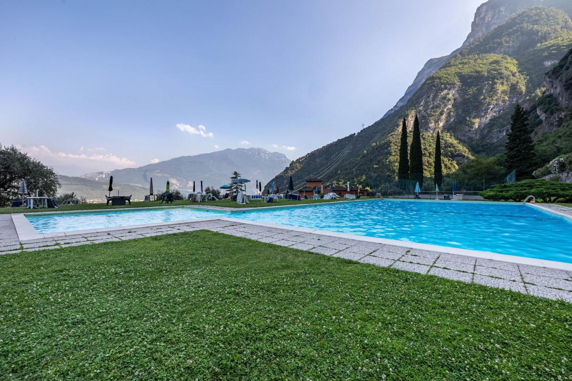 La Terrazza Di Vincent Sul Garda Apartment Riva del Garda Luaran gambar